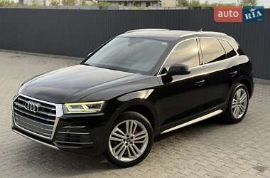 Внедорожник / Кроссовер Audi Q5 2020 в 