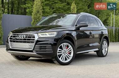 Внедорожник / Кроссовер Audi Q5 2020 в 