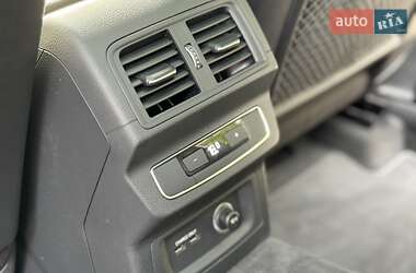 Внедорожник / Кроссовер Audi Q5 2020 в 