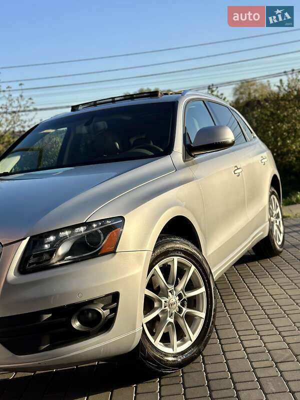 Внедорожник / Кроссовер Audi Q5 2010 в Виннице