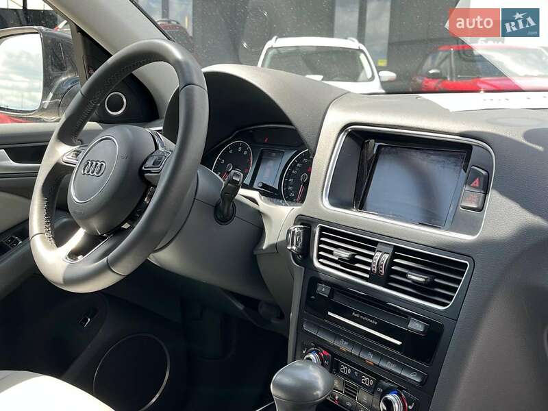 Позашляховик / Кросовер Audi Q5 2014 в Львові