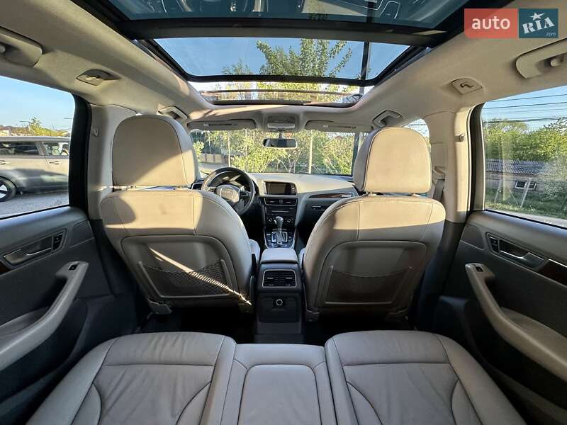 Внедорожник / Кроссовер Audi Q5 2010 в Виннице