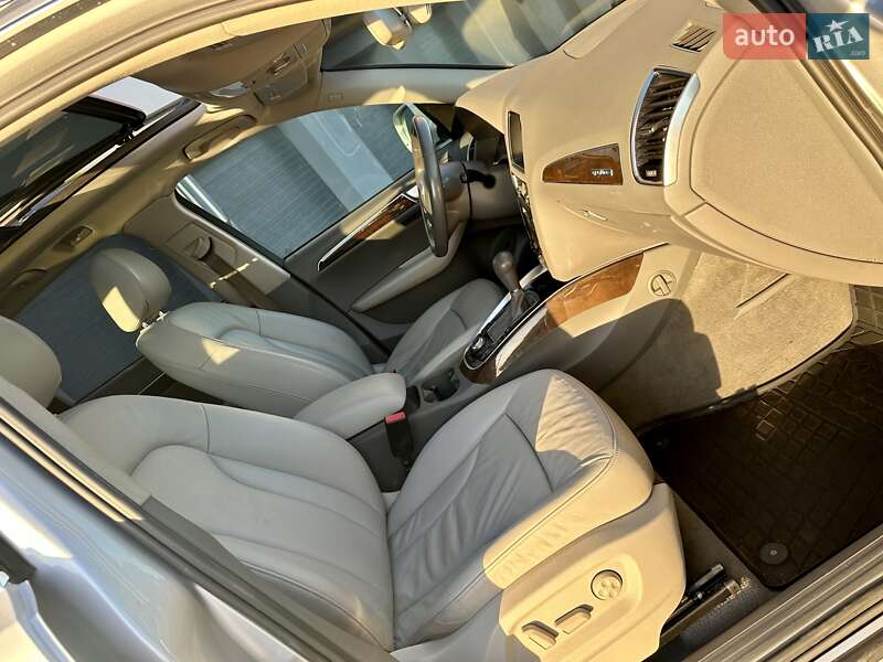 Внедорожник / Кроссовер Audi Q5 2010 в Виннице