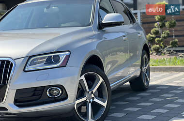 Внедорожник / Кроссовер Audi Q5 2015 в 