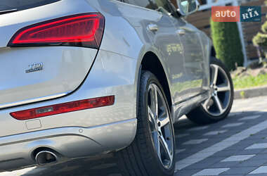 Внедорожник / Кроссовер Audi Q5 2015 в 