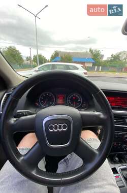 Внедорожник / Кроссовер Audi Q5 2009 в 
