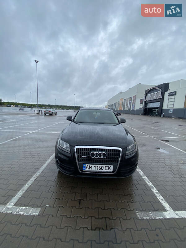 Внедорожник / Кроссовер Audi Q5 2009 в Киеве