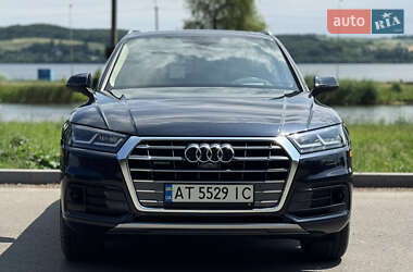 Внедорожник / Кроссовер Audi Q5 2018 в 