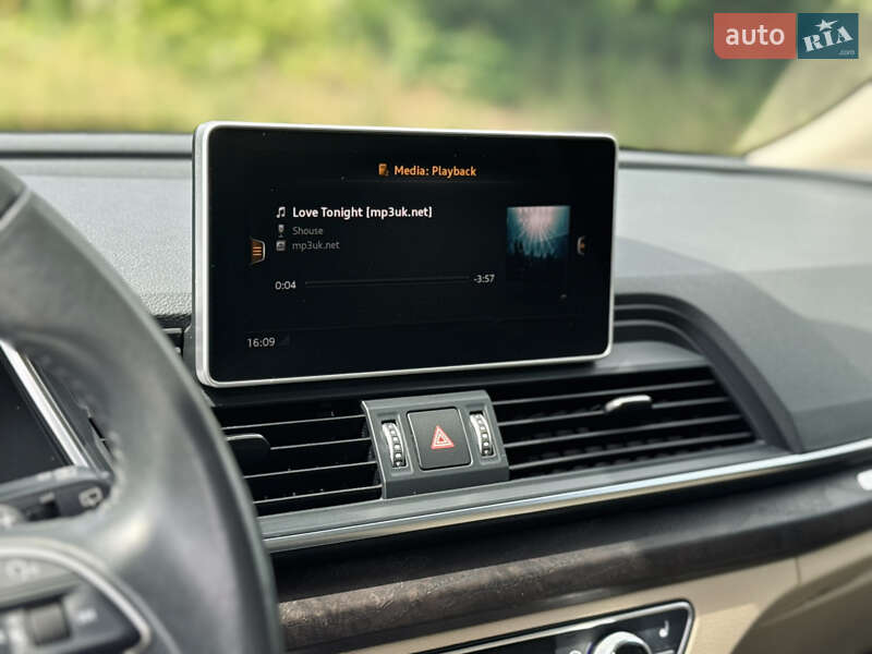 Внедорожник / Кроссовер Audi Q5 2018 в Бурштыне