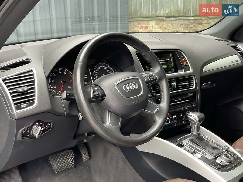 Внедорожник / Кроссовер Audi Q5 2016 в Ровно