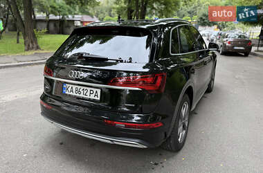 Внедорожник / Кроссовер Audi Q5 2022 в 