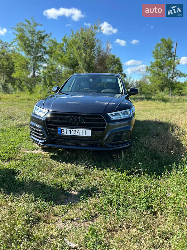 Внедорожник / Кроссовер Audi Q5 2021 в Лубнах