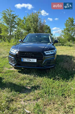 Внедорожник / Кроссовер Audi Q5 2021 в 