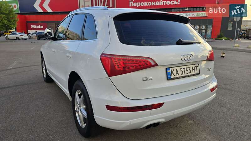 Внедорожник / Кроссовер Audi Q5 2011 в Киеве