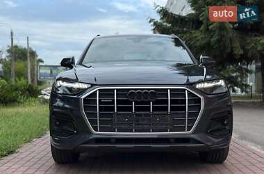 Внедорожник / Кроссовер Audi Q5 2022 в 