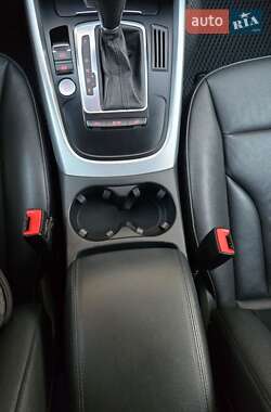 Внедорожник / Кроссовер Audi Q5 2011 в 