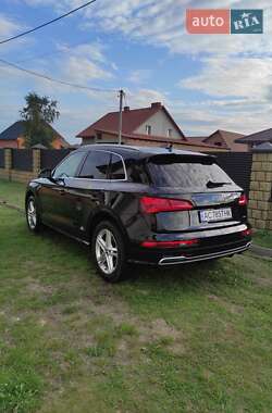 Внедорожник / Кроссовер Audi Q5 2018 в 
