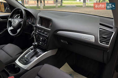 Внедорожник / Кроссовер Audi Q5 2012 в 