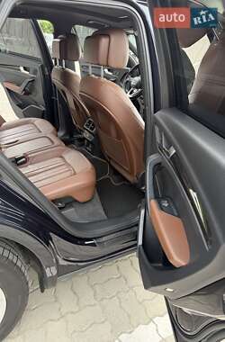 Внедорожник / Кроссовер Audi Q5 2018 в 