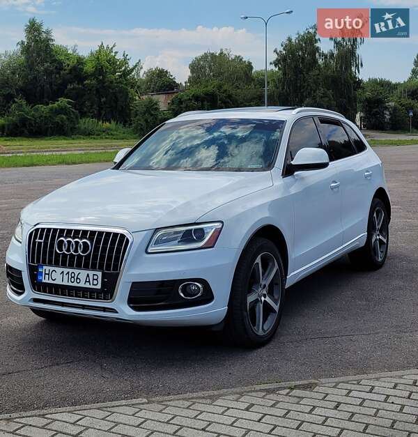 Внедорожник / Кроссовер Audi Q5 2015 в 