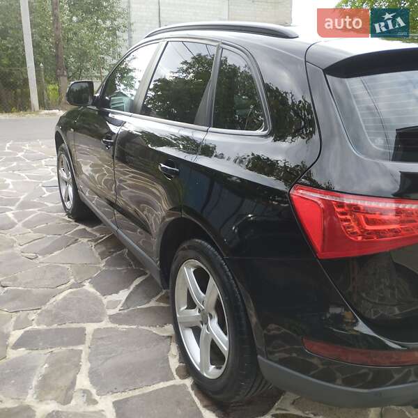 Позашляховик / Кросовер Audi Q5 2010 в Кам'янці-Бузькій