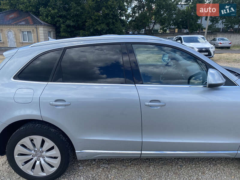 Внедорожник / Кроссовер Audi Q5 2012 в Одессе