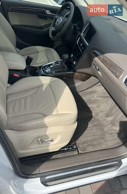 Позашляховик / Кросовер Audi Q5 2013 в 