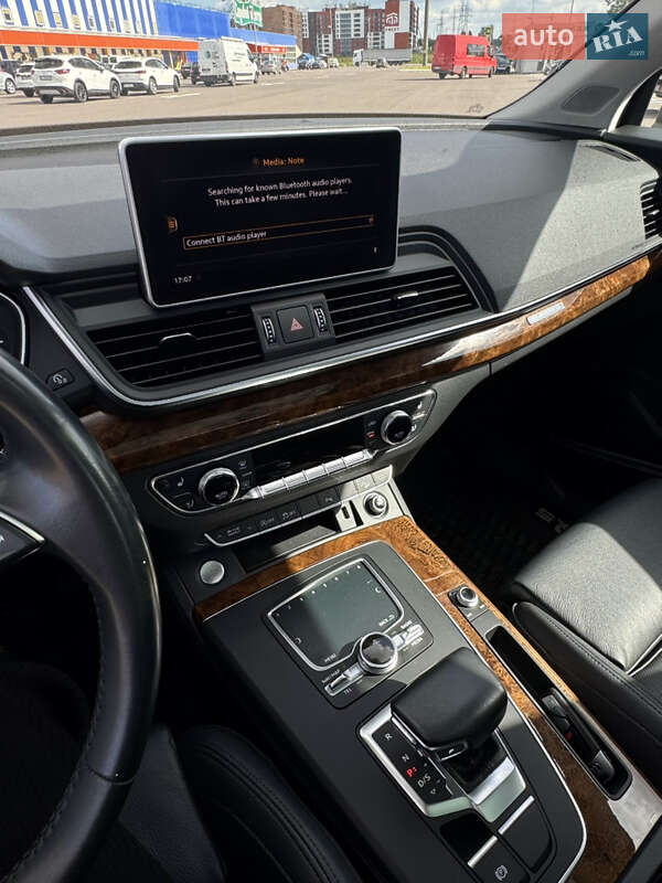 Внедорожник / Кроссовер Audi Q5 2018 в Луцке
