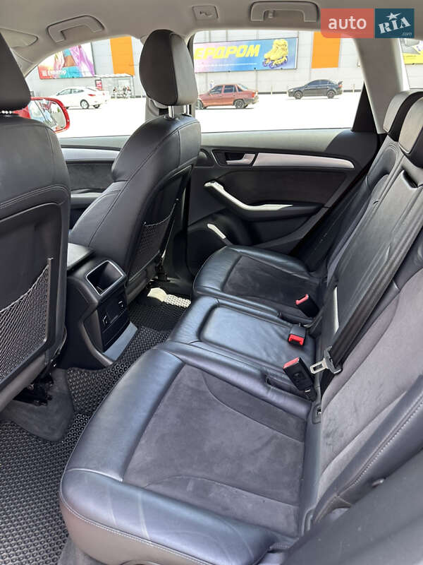 Внедорожник / Кроссовер Audi Q5 2014 в Решетиловке