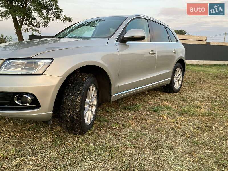 Внедорожник / Кроссовер Audi Q5 2012 в Львове