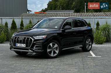 Позашляховик / Кросовер Audi Q5 2022 в Луцьку