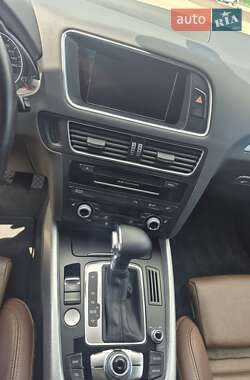 Внедорожник / Кроссовер Audi Q5 2017 в 