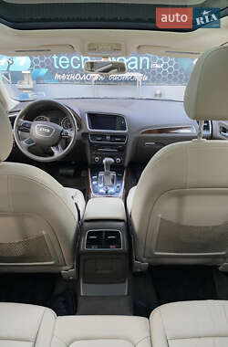 Внедорожник / Кроссовер Audi Q5 2015 в 