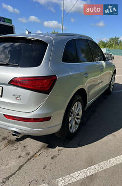 Позашляховик / Кросовер Audi Q5 2013 в 