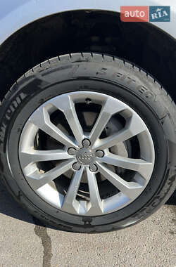Позашляховик / Кросовер Audi Q5 2013 в 