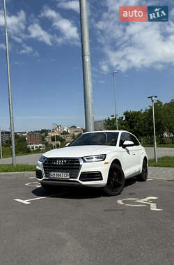 Внедорожник / Кроссовер Audi Q5 2017 в 