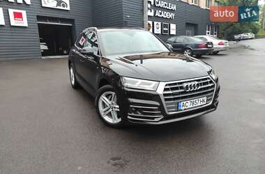 Позашляховик / Кросовер Audi Q5 2018 в Луцьку