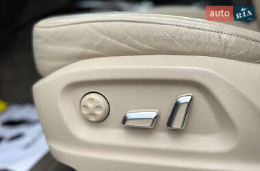 Внедорожник / Кроссовер Audi Q5 2015 в 