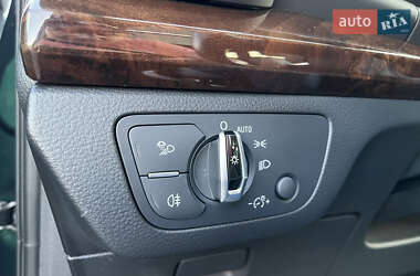 Внедорожник / Кроссовер Audi Q5 2017 в 