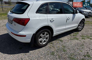 Внедорожник / Кроссовер Audi Q5 2012 в 