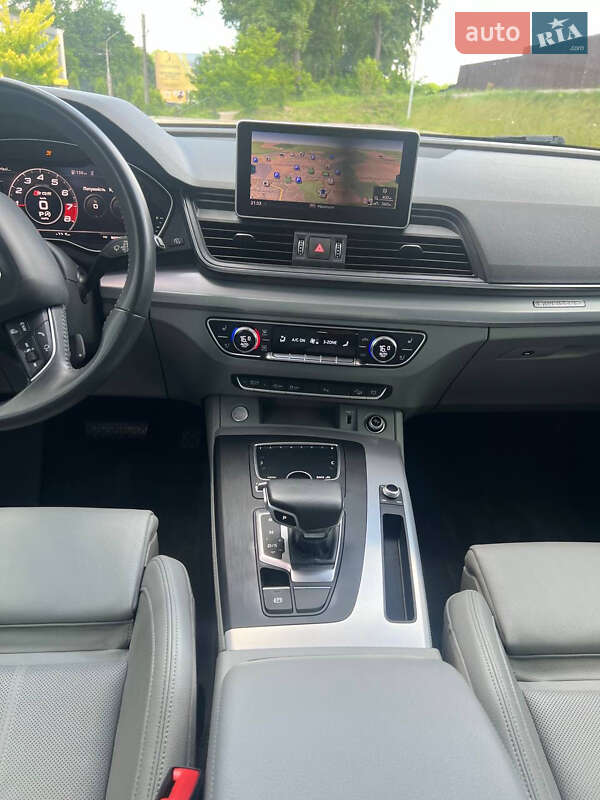 Позашляховик / Кросовер Audi Q5 2018 в Тернополі