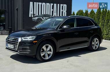 Внедорожник / Кроссовер Audi Q5 2018 в 