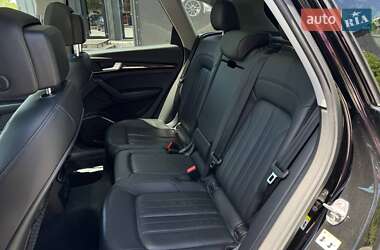 Внедорожник / Кроссовер Audi Q5 2018 в 