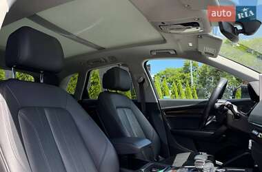 Внедорожник / Кроссовер Audi Q5 2018 в 