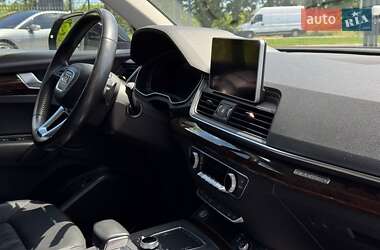 Внедорожник / Кроссовер Audi Q5 2018 в 