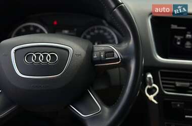 Внедорожник / Кроссовер Audi Q5 2015 в 