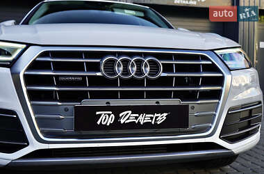 Внедорожник / Кроссовер Audi Q5 2018 в 