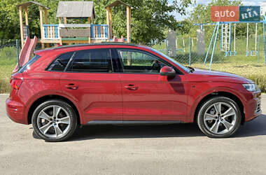 Внедорожник / Кроссовер Audi Q5 2019 в 