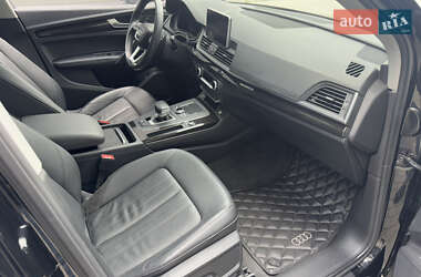 Внедорожник / Кроссовер Audi Q5 2018 в 