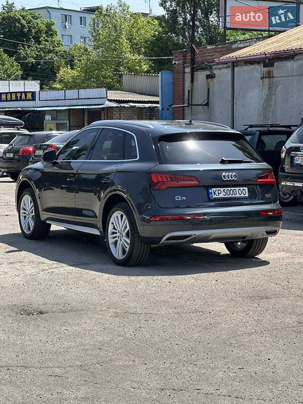Внедорожник / Кроссовер Audi Q5 2018 в Запорожье